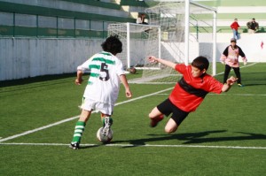 Futebol- Sporting de Lourel vence (3-1) Futebol Benfica na 1.ª divisão de Infantis