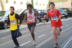 Atletismo- Casa do Benfica em Algueirão-Mem Martins, União de Mira Sintra e CCD Sintrense, no pódio do Dafundo Atletismo- Casa do Benfica em Algueirão-Mem Martins, União de Mira Sintra e CCD Sintrense, no pódio do Dafundo