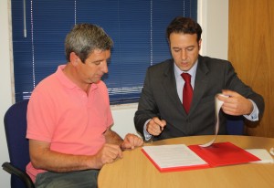 Clube de Futebol “Os Montelavarenses” e Santander Totta assinam acordo de cooperação