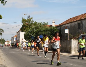 Atletismo- 9.ª Meia Maratona dos Palácios; Conforlimpa domina corrida individual, Reboleira a colectiva Atletismo- 9.ª Meia Maratona dos Palácios; Conforlimpa domina corrida individual, Reboleira a colectiva