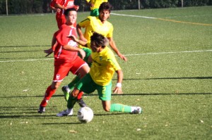 Futebol-1.º de Dezembro empata sem golos na recepção do Mafra na estreia da II divisão nacional Futebol-1.º de Dezembro empata sem golos na recepção do Mafra na estreia da II divisão nacional