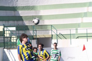 Futebol- Lourel perde jogo e liderança na Divisão de Honra da AFL Futebol- Lourel perde jogo e liderança na Divisão de Honra da AFL