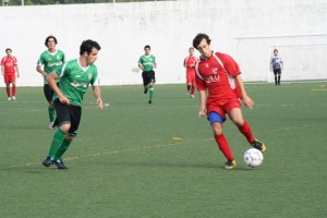 Futebol-Juniores da AFL; Sporting de Lourel goleia Sanjoanense e sobe ao 2.º lugar Futebol-Juniores da AFL; Sporting de Lourel goleia Sanjoanense e sobe ao 2.º lugar
