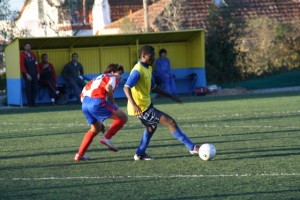 Futebol- Juniores- da AFL; Algueirão e Mucifalense empatam (1-1) na 1.ª Divisão Futebol- Juniores- da AFL; Algueirão e Mucifalense empatam (1-1) na 1.ª Divisão