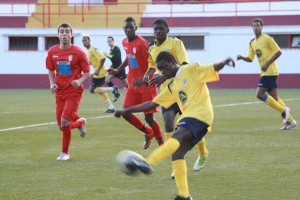 Futebol- Juniores da AFL; 1.º de Dezembro e Sintrense empatam (1-1) na Divisão de Honra Futebol- Juniores da AFL; 1.º de Dezembro e Sintrense empatam (1-1) na Divisão de Honra