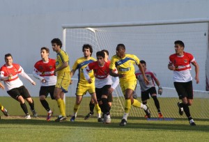 Futebol- Sintrense recebe Pêro Pinheiro para o nacional da 3.ª Divisão-2.ª Fase