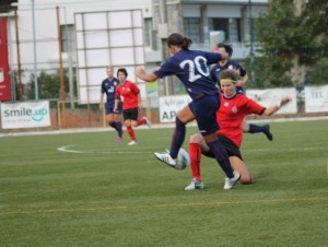 Futebol feminino: 1.º de Dezembro vence (2-1) Ouriense na ronda inaugural do campeonato nacional