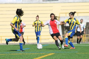 Futebol feminino: Arsenal 72 e Quintajense empatam (0-0) na ronda inaugural do Campeonato de Promoção
