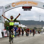 Luís Mendonça vence etapa e conquista a amarela