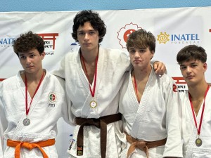 Judo- Atletas do Mem Martins SC conquistam medalhas no Open de Cadetes e Veteranos da ADJL