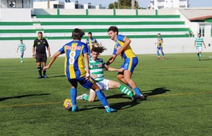 Sporting de Lourel empata (1-1), na apresentação com GDC Ponterrolense Sporting de Lourel empata (1-1), na apresentação com GDC Ponterrolense